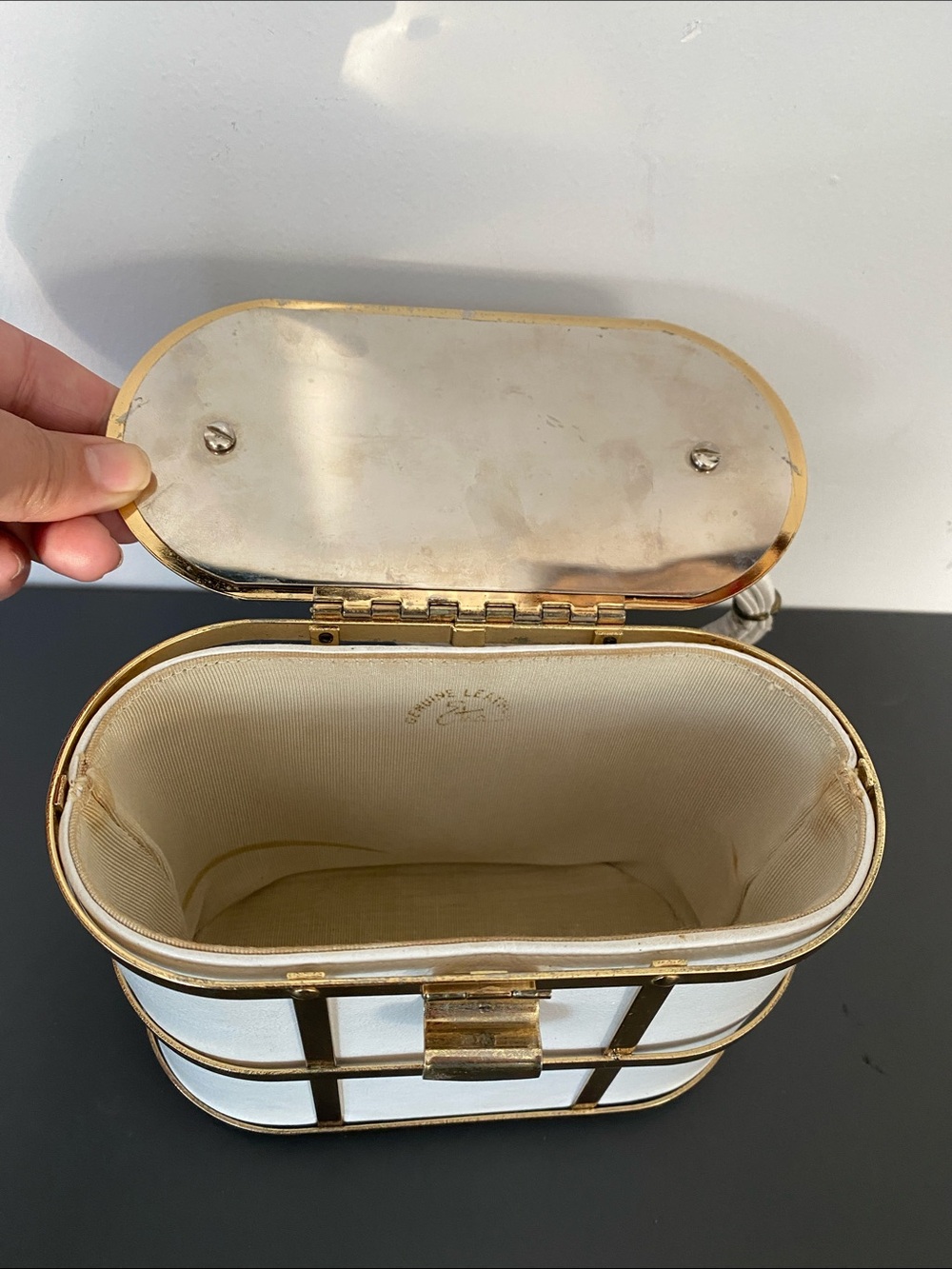 Vintage 1950s ETRA White Leather Gold Cage Box Bag Mid-Century Trunk Purse - Picture 9 of 16